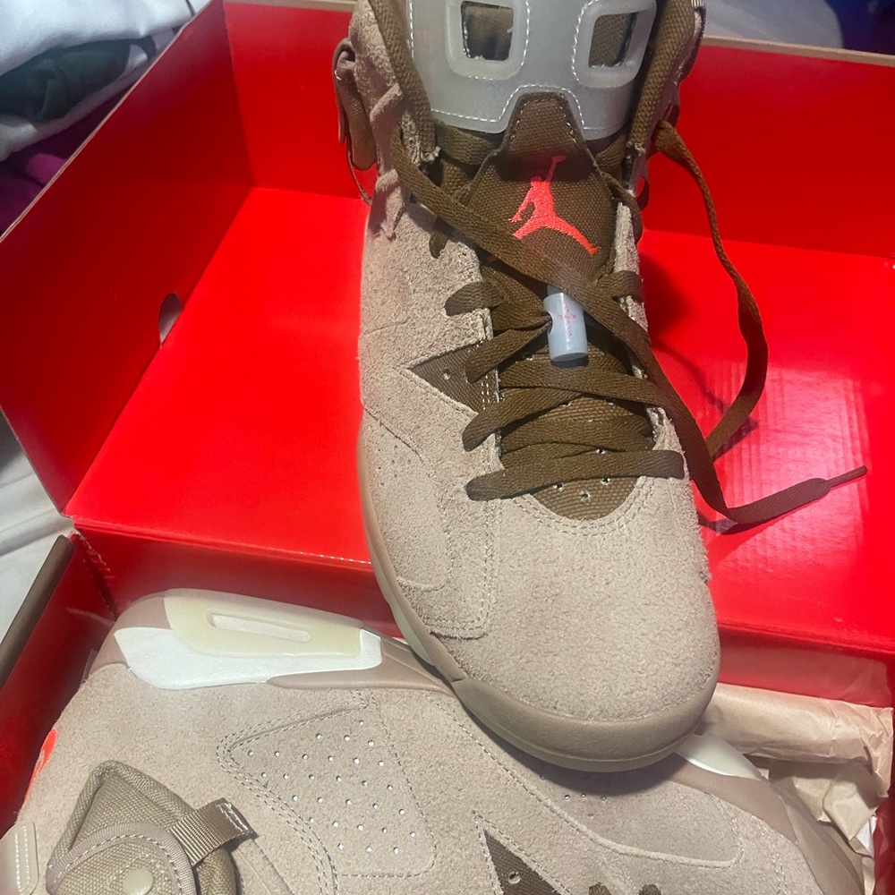 Travis Scott British Khaki 6 Size 11 men’s